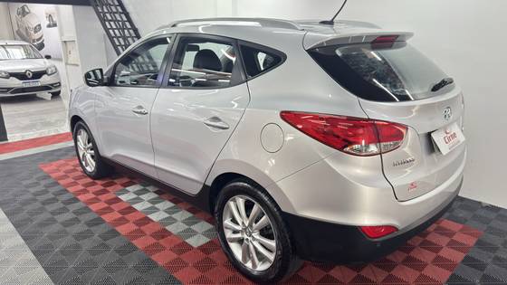 HYUNDAI IX35 2.0 MPI 4X2 16V FLEX 4P AUTOMÁTICO HYUNDAI IX35 2.0 MPI 4X2 16V FLEX 4P AUTOMÁTICO